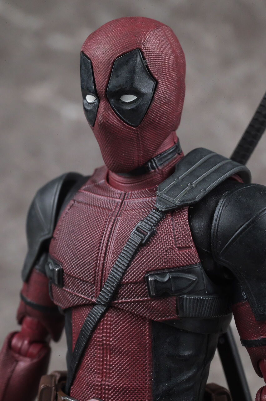 S.H.フィギュアーツ デッドプール(DEADPOOL 2) レビュー : はっちゃか