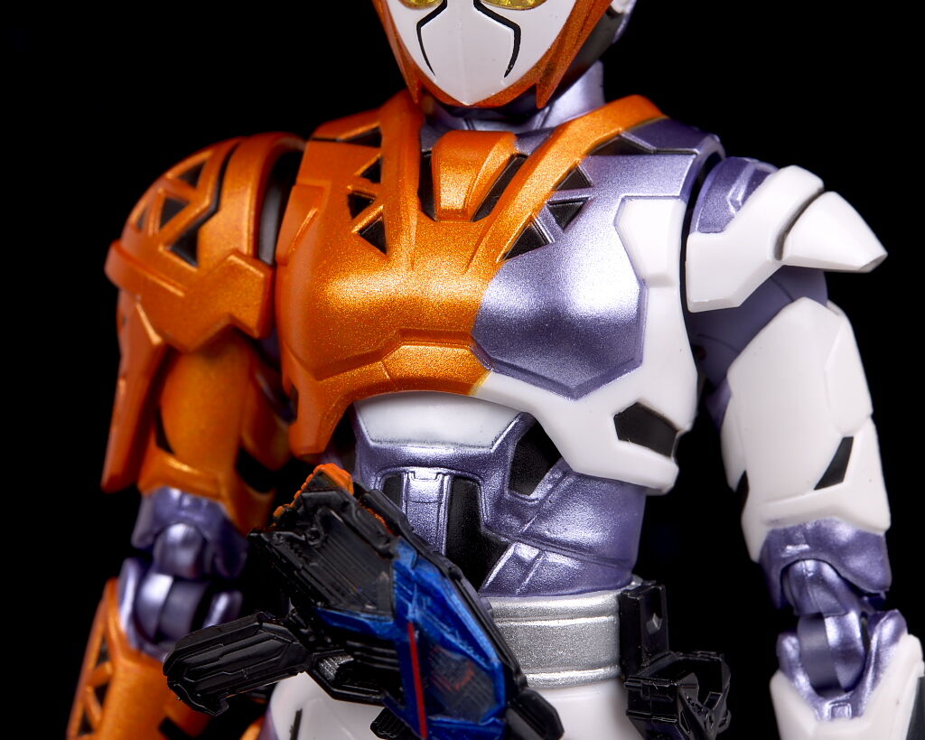 仮面ライダーバルキリー ラッシングチーター　フィギュアーツ S.H.Figuarts 仮面ライダーバルキリー ラッシングチーター | 魂