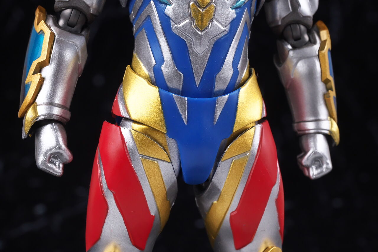S.H.フィギュアーツ ウルトラマンゼット デルタライズクロー