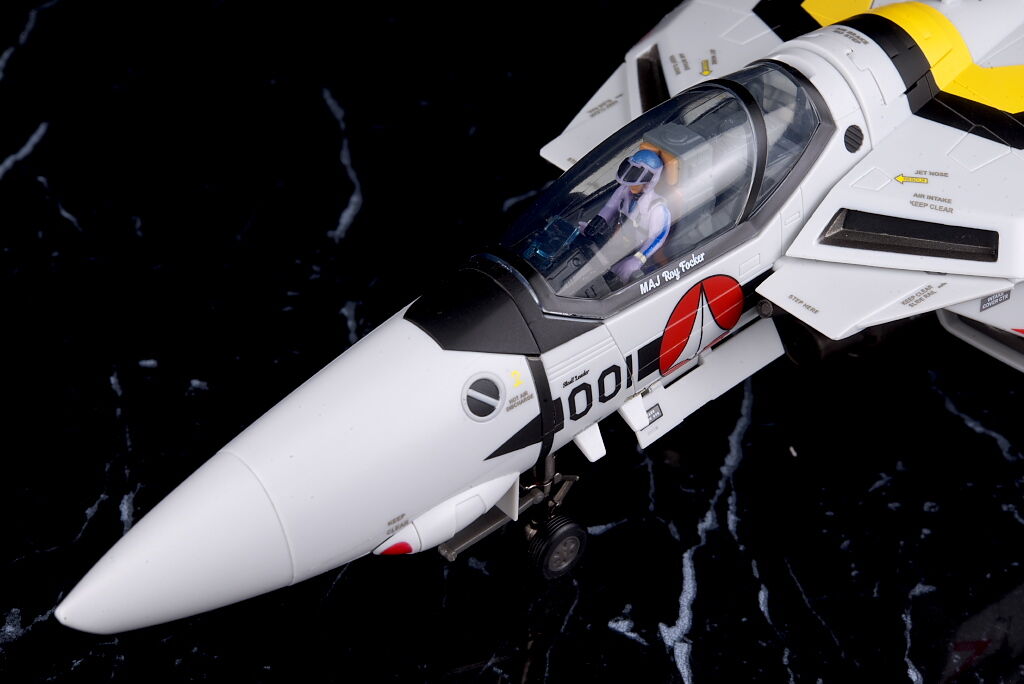 DX超合金 初回限定版VF-1S バルキリー ロイ・フォッカー DX超合金 初回限定版VF-1S バルキリー ロイ・フォッカー