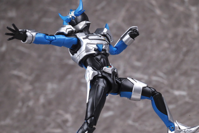 真骨頂 ガーダーシルエット レビュー