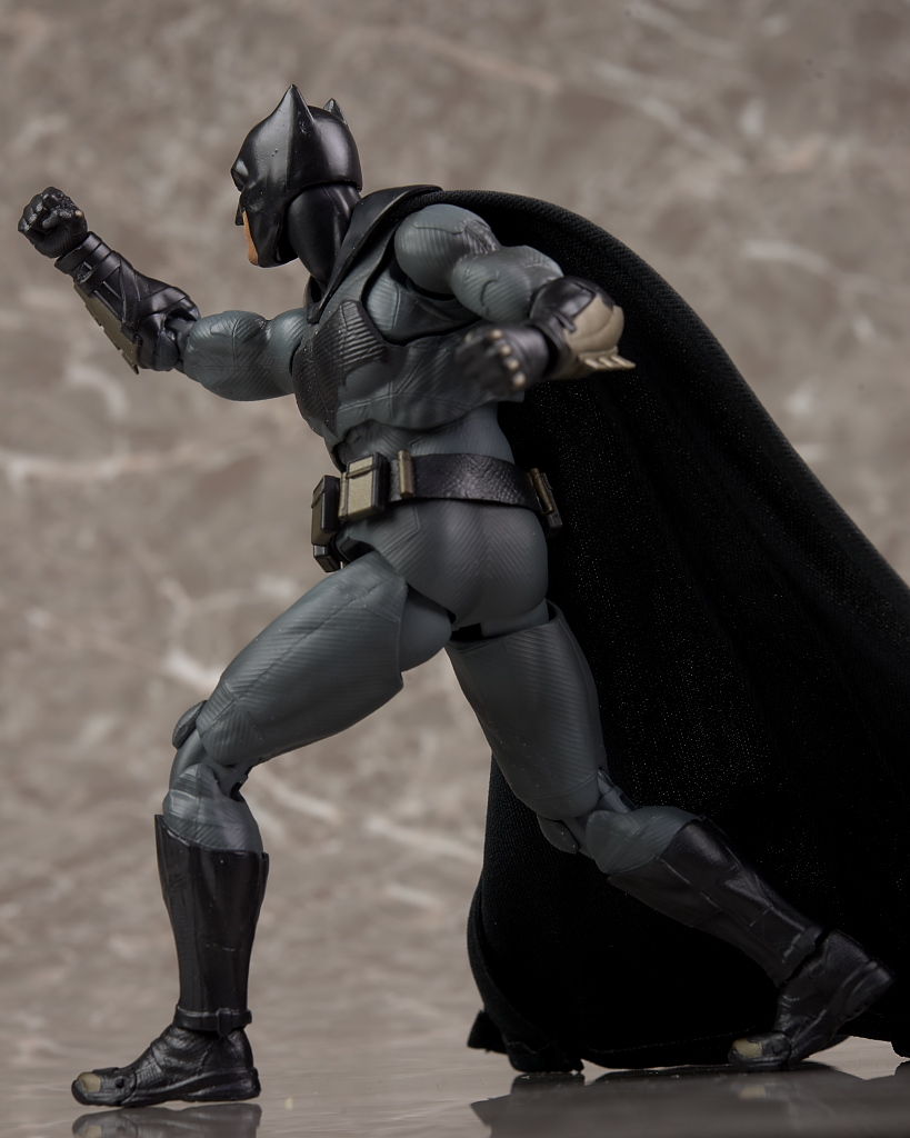 S.H.フィギュアーツ バットマン(JUSTICE LEAGUE) レビュー : は S.H.フィギュアーツ バットマン(JUSTICE LEAGUE) レビュー : は