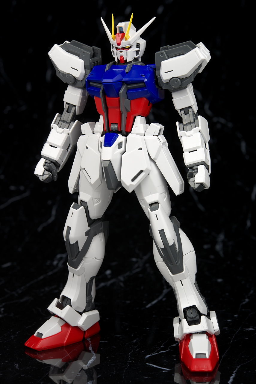 ガンプラ　MG　エールストライクガンダム