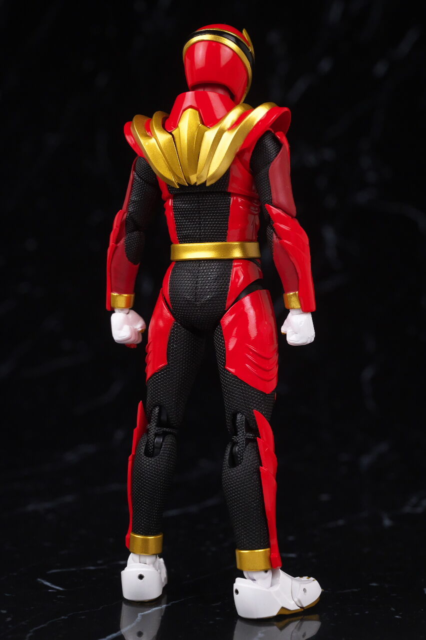 S.H.フィギュアーツ ゴジュウウルフ レビュー : はっちゃか