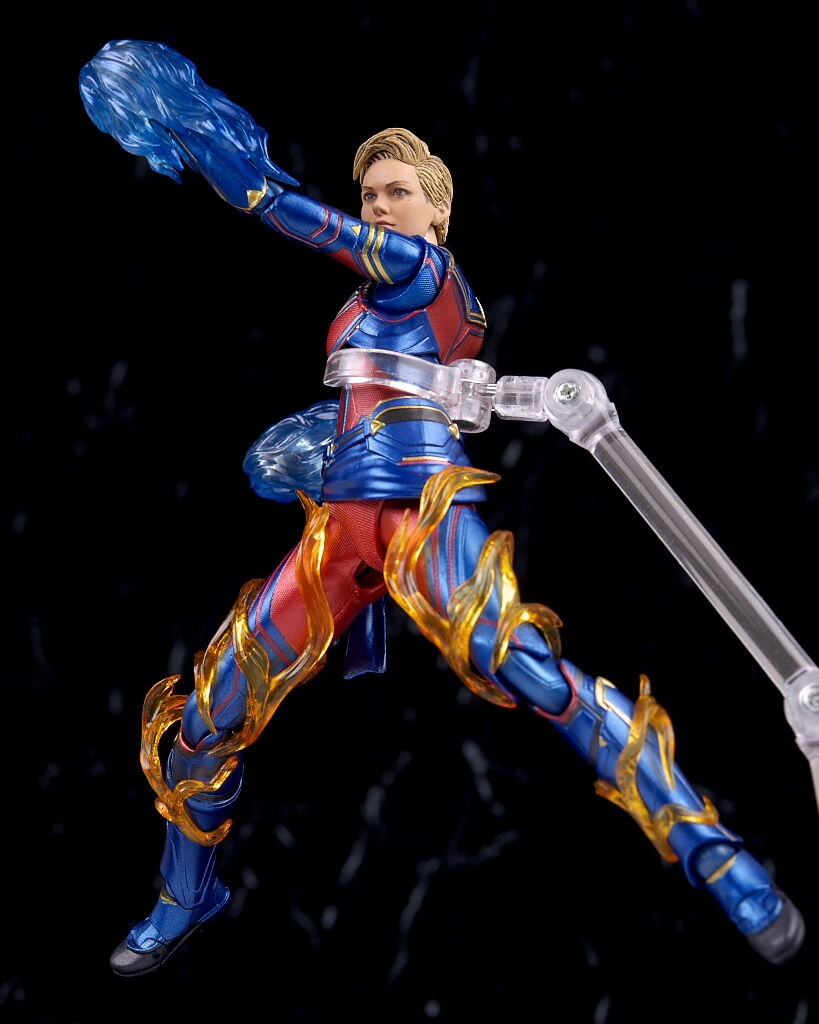 BANDAI - フィギュアーツ  キャプテン・マーベル / アベンジャーズ エンドゲーム S.H.フィギュアーツ キャプテン・マーベル（エンドゲーム版