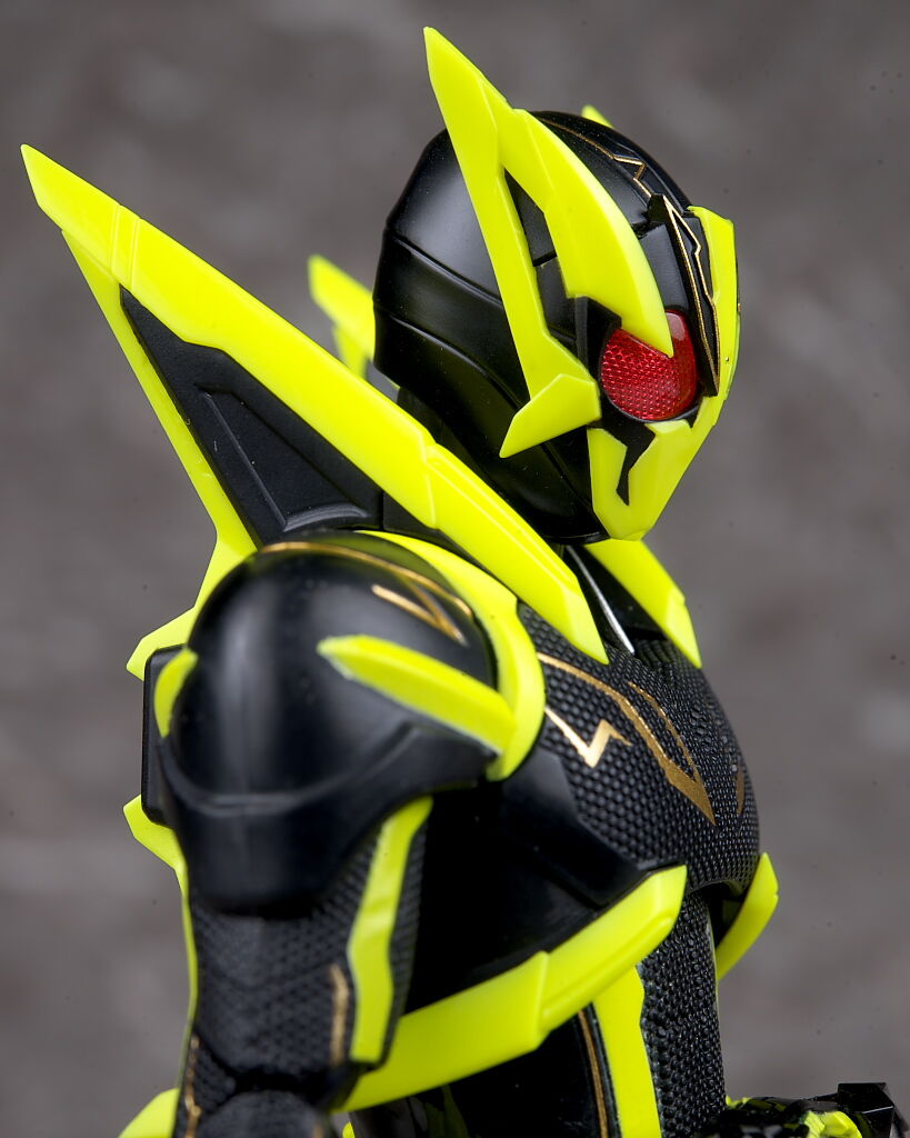 仮面ライダーゼロワンS.H.Figuartsフィギュアアーツシャイニングホッパー Amazon.co.jp: バンダイ(BANDAI) S.H.Figuarts フィギュアーツ