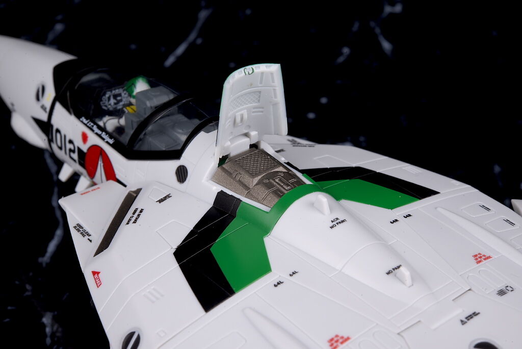 DX超合金 劇場版VF-1A バルキリー(柿崎速雄機) レビュー : は DX超合金 劇場版VF-1A バルキリー(柿崎速雄機) レビュー : は