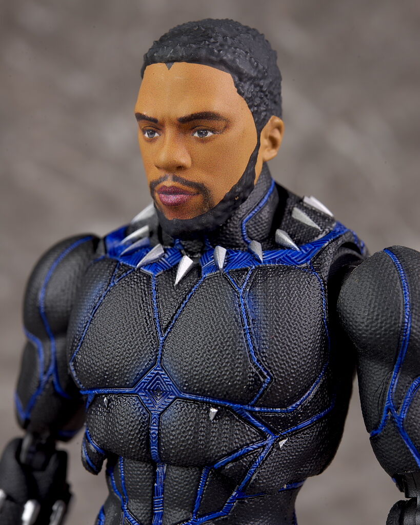 【箱無品】shフィギュアーツ　ブラックパンサー　2体セット 中古】【非常に良い】S.H.Figuarts ブラックパンサー 2zzhgl6