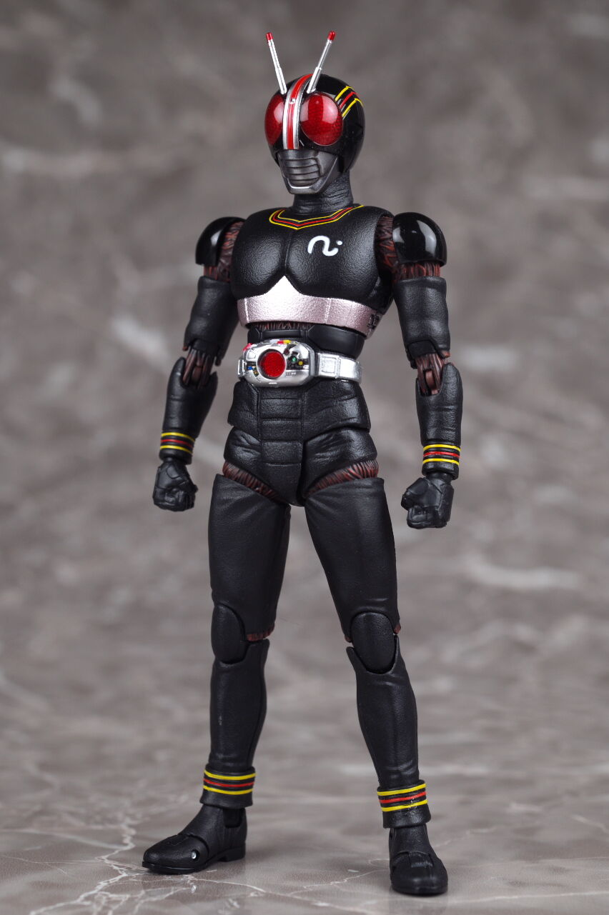 真骨彫　仮面ライダーブラック