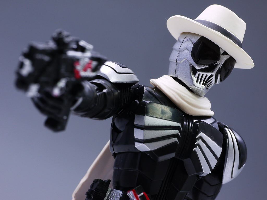 S H フィギュアーツ 仮面ライダースカル レビュー はっちゃか S H フィギュアーツ 仮面ライダースカル レビュー はっちゃか
