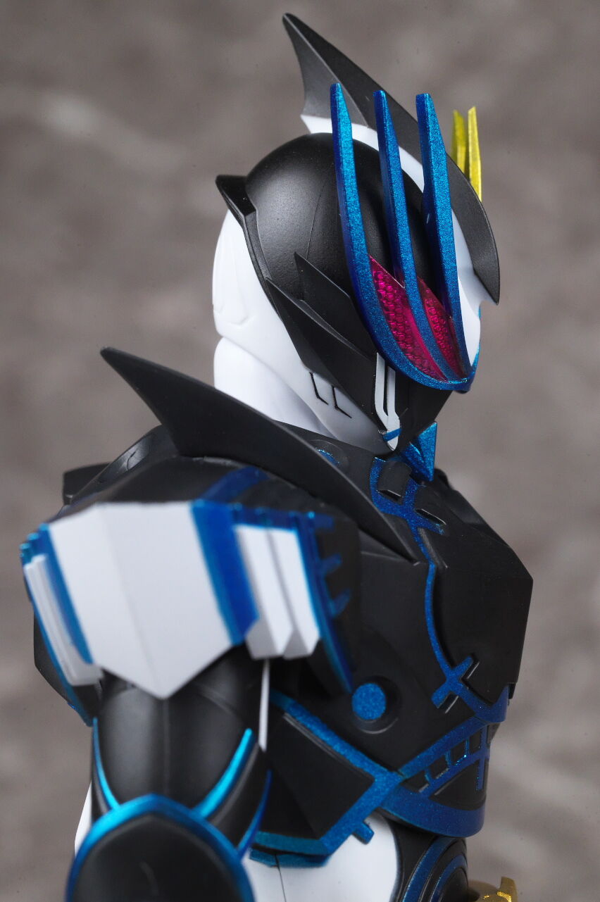 S.H.フィギュアーツ 仮面ライダーデュランダル オーシャン