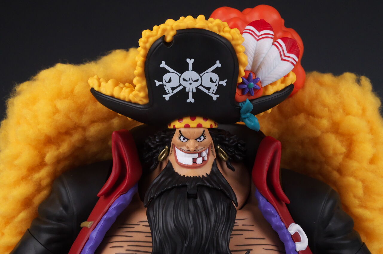 BANDAI - Ｓ．Ｈ．Ｆｉｇｕａｒｔｓ　マーシャル・Ｄ・ティーチ　−四皇− Amazon.co.jp: TAMASHII NATIONS S.H.フィギュアーツ ONE PIECE