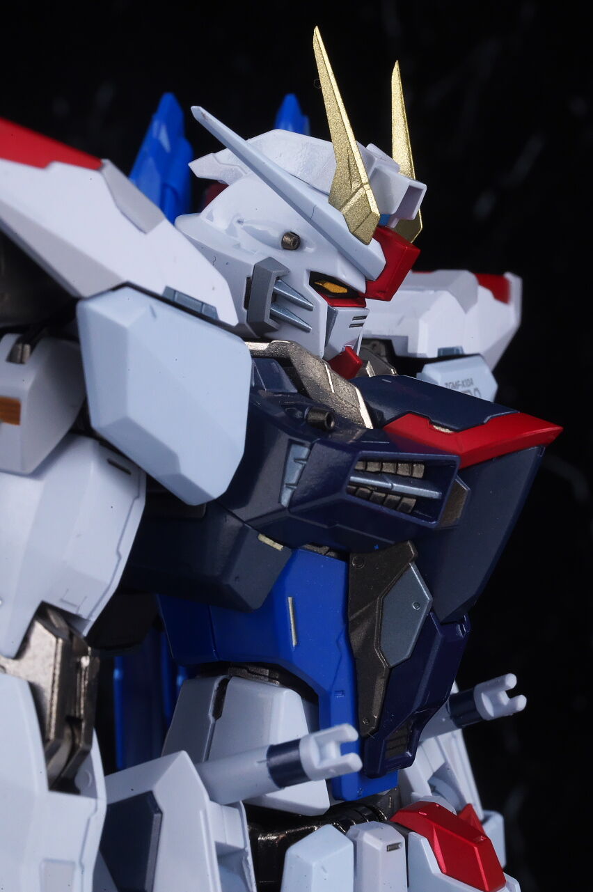 METALBUILDフリーダムガンダムCONCEPT2 SNOW SPARKLE約190mm