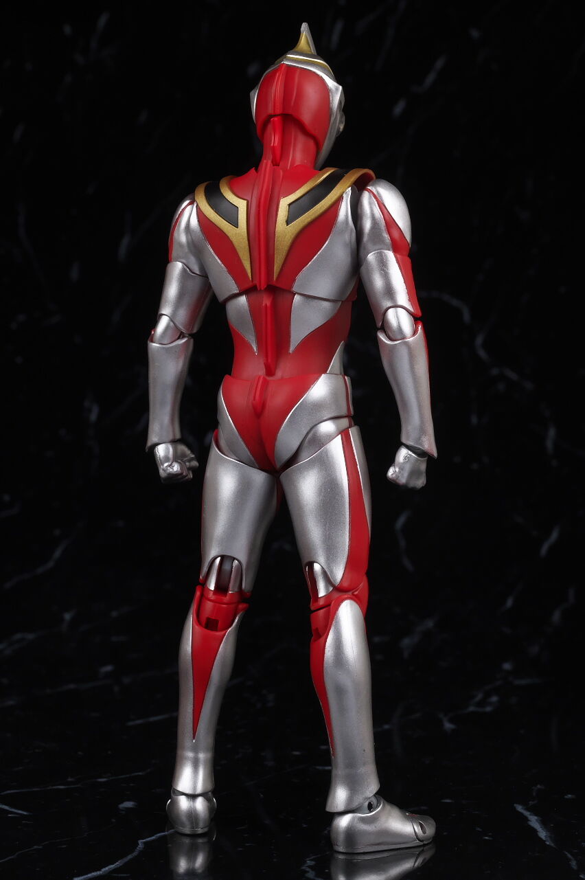 S.H.フィギュアーツ(真骨彫製法) ウルトラマンガイア(V2 S.H.フィギュアーツ(真骨彫製法) ウルトラマンガイア(V2