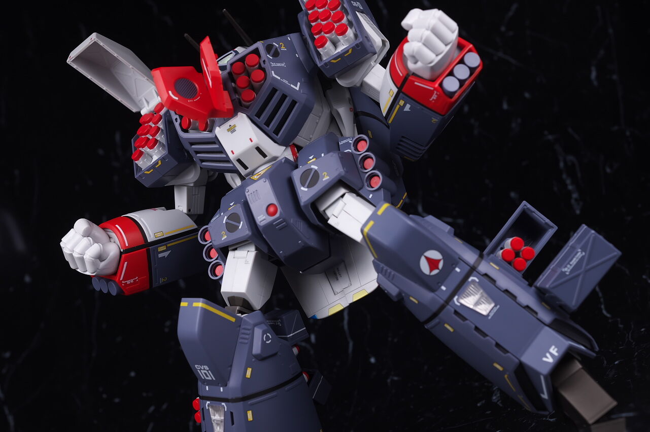 通販の公式 DX超合金 VF-1J アーマードバルキリー(一条輝機) 超時空