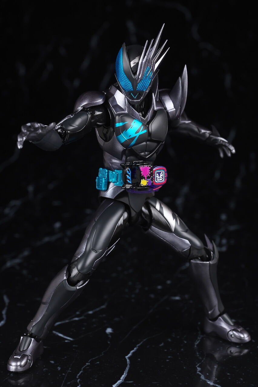 フィギュアーツ　ジャックリバイス Amazon.co.jp: バンダイ 魂ネイションズ 仮面ライダーリバイス