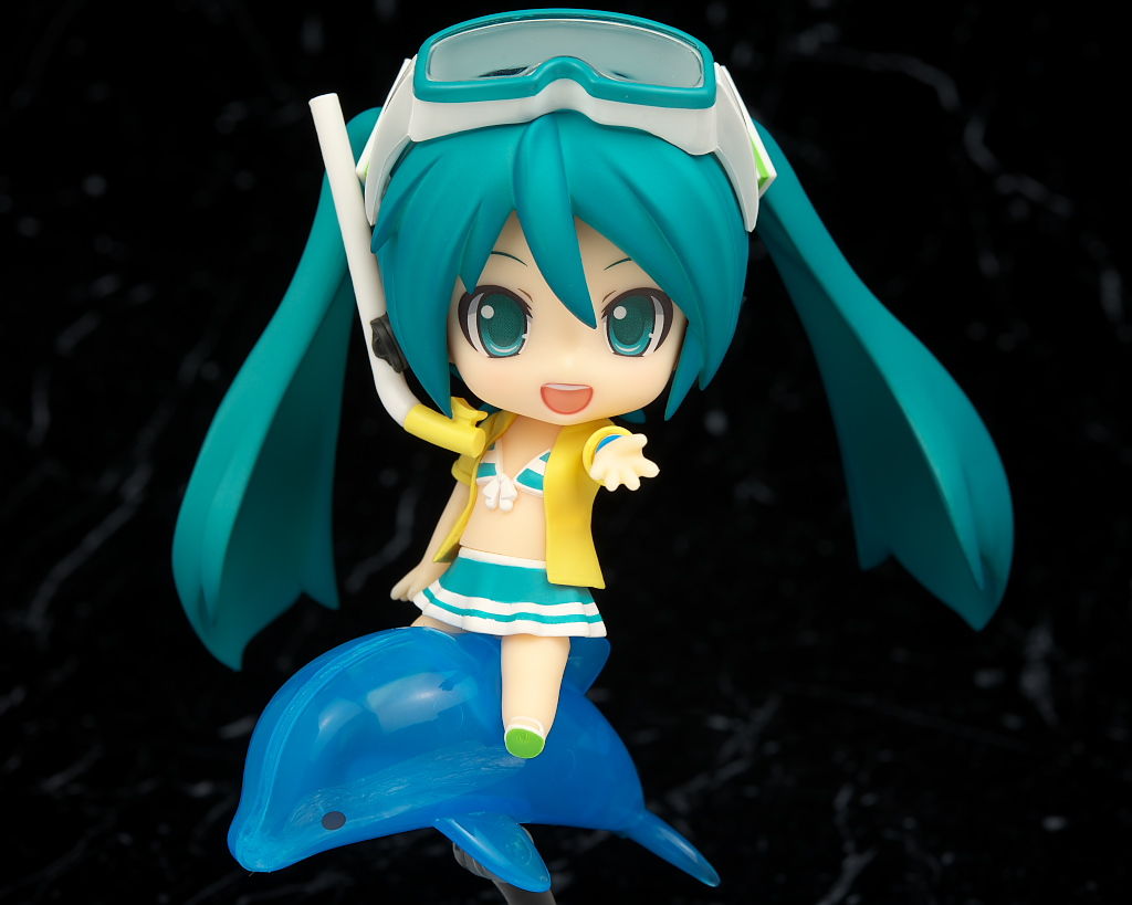 Happyくじ A賞 ねんどろいど 初音ミク 水着 Ver. & FamilyMart