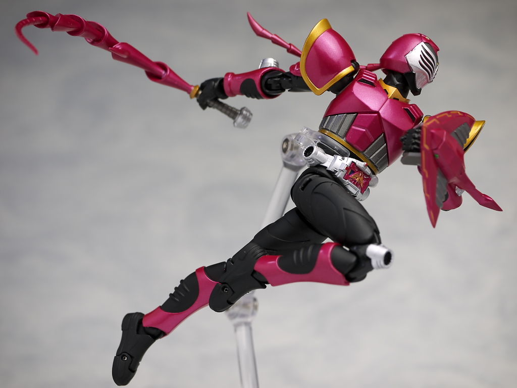 S.H.フィギュアーツ 仮面ライダーライア レビュー : はっちゃか