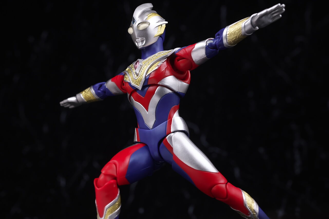 S.H.フィギュアーツ ウルトラマントリガー マルチタイプ レビュー : は ...