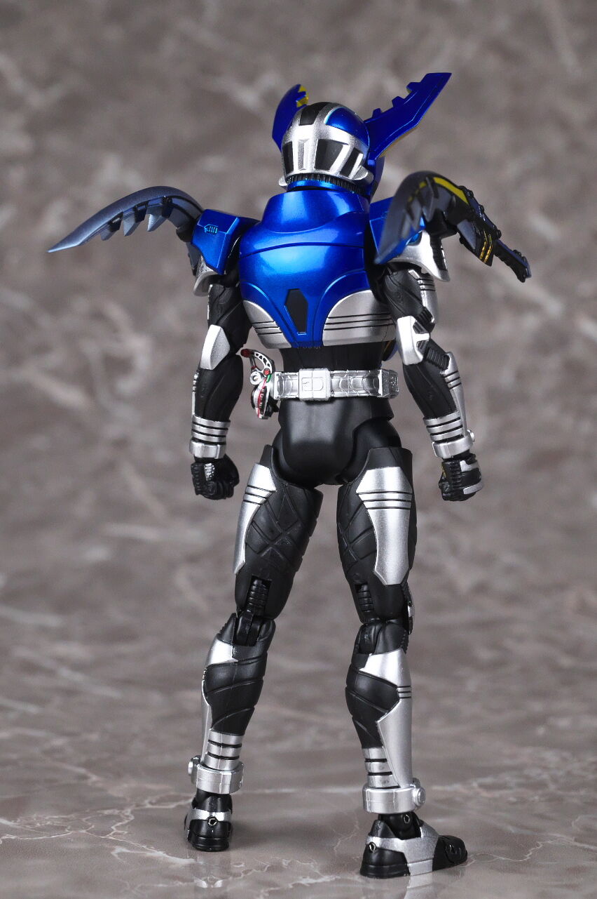 S.H.フィギュアーツ（真骨彫製法） 仮面ライダーガタック ハイパー