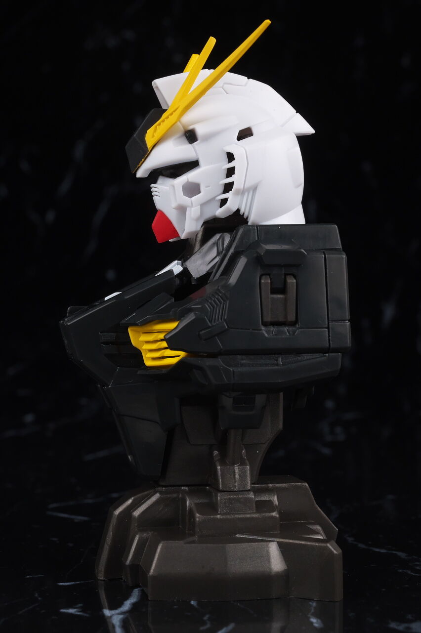 メカニカルバスト 改造 ニューガンダム整備ベース付き ジオラマ