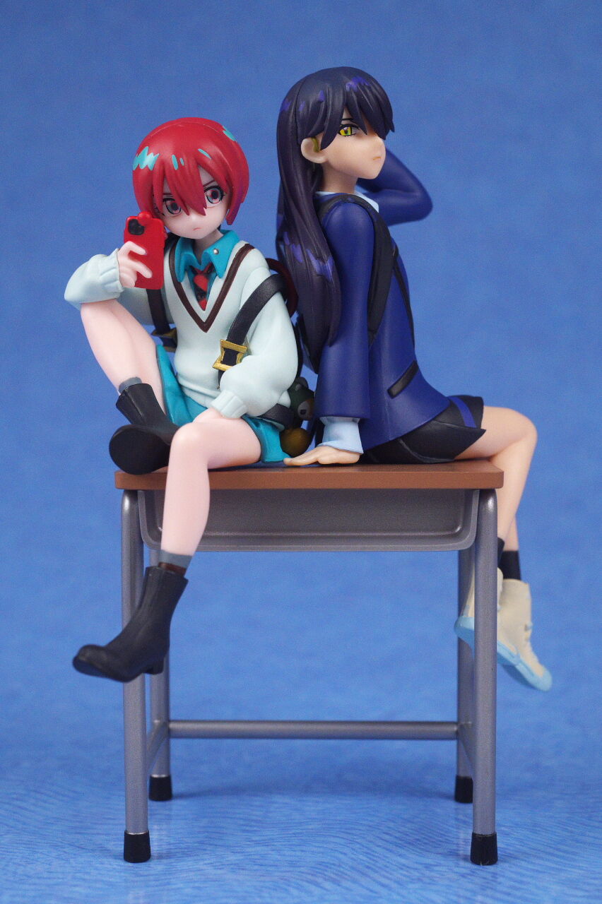 機動戦士Gundam GQuuuuuuX マチュ ニャアン 私服ver. 12個 ガンダム ジークアクス」より私服姿のマチュとニャアンが