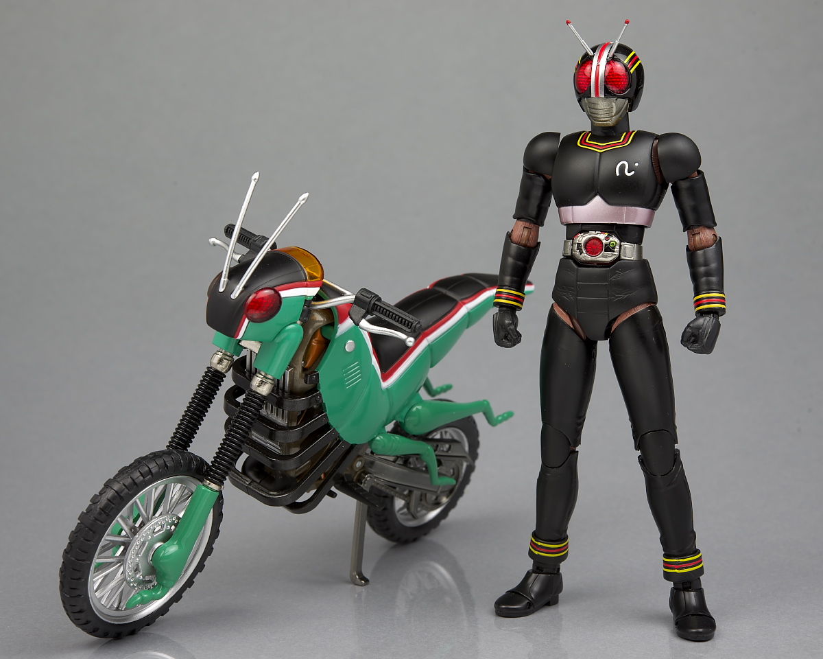 S H フィギュアーツ バトルホッパー レビュー はっちゃか