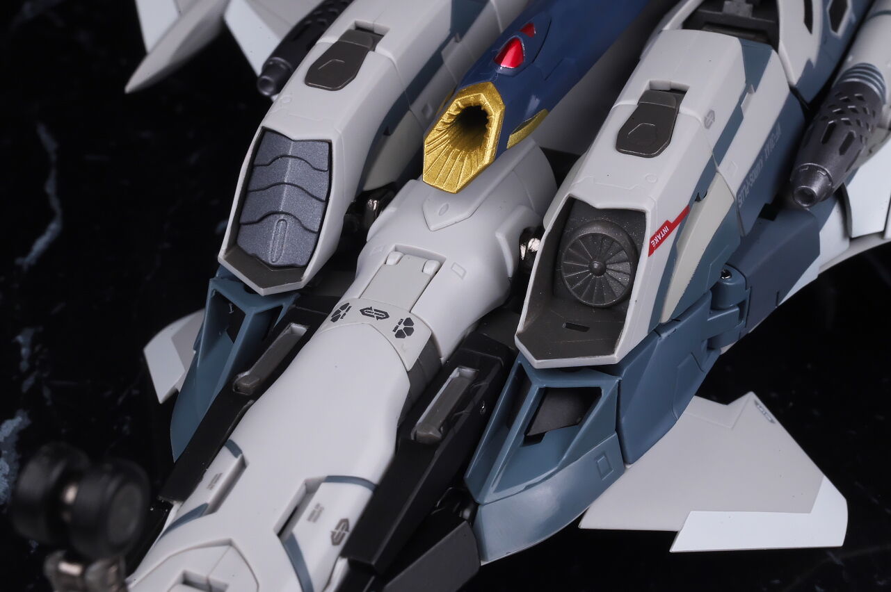 DX超合金 劇場版 VF-31AX カイロスプラス(ボーグ・コン DX超合金 劇場版 VF-31AX カイロスプラス(ボーグ・コン