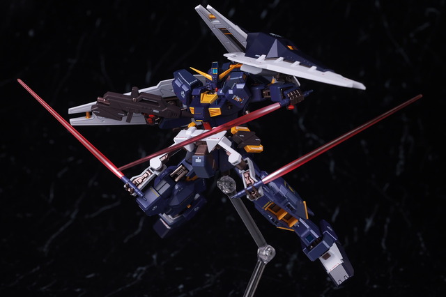 L ROBOT魂 ガンダムTR-1［ヘイズル改］（実戦配備カラー）セット ガンダム A.O.Z」TR-1［ヘイズル改］、実戦配備カラーで