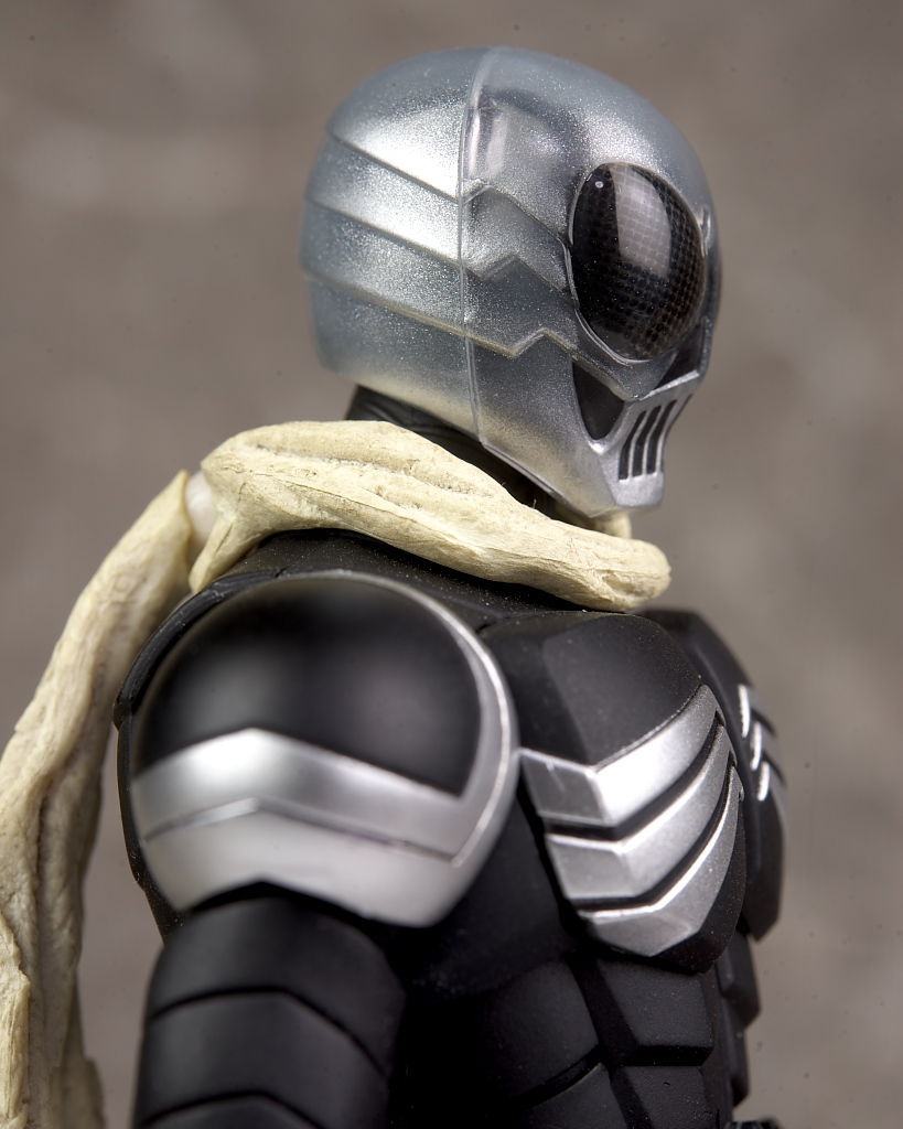 S.H.フィギュアーツ (真骨彫製法) 仮面ライダースカル レビュー
