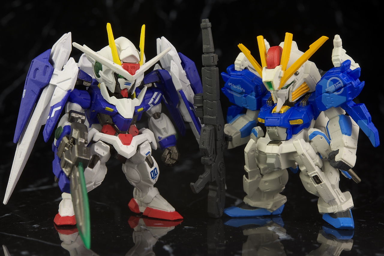 (食玩)プレミアムバンダイ限定 FW GUNDAM CONVERGE:CORE ダブルオーガンダム&オーライザーセット 機動戦士ガンダム00(ダブルオー) 完成品 フィギュア バンダイ