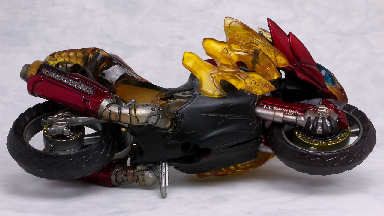 Amazon.co.jp: TAMASHII NATIONS S.I.C.極魂 マシントルネイダー