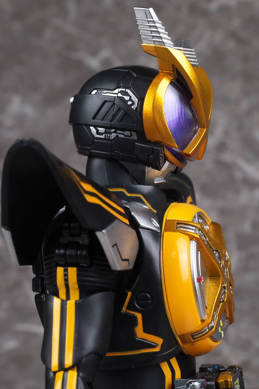 S.H.フィギュアーツ (真骨彫製法) 仮面ライダーネクストカイザ S.H.フィギュアーツ (真骨彫製法) 仮面ライダーネクストカイザ