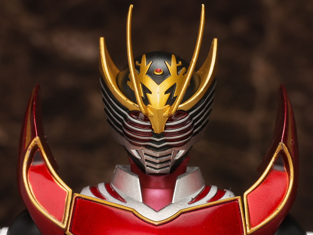 S H フィギュアーツ 仮面ライダー龍騎サバイブ レビュー はっちゃか S H フィギュアーツ 仮面ライダー龍騎サバイブ レビュー はっちゃか
