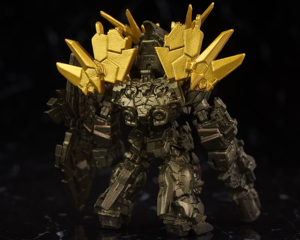 FW GUNDAM CONVERGE：CORE νガンダム（HWS)／バンシィ・ノルン