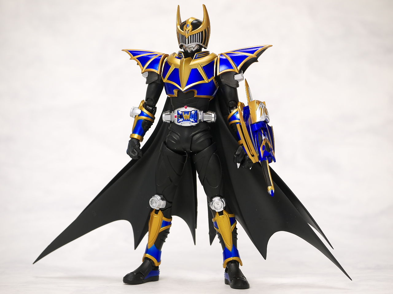 S.H.フィギュアーツ 仮面ライダーナイトサバイブ レビュー : はっちゃか