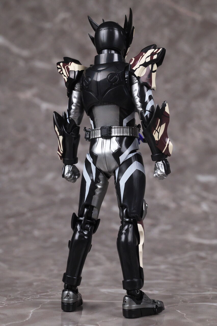 S.H.フィギュアーツ 仮面ライダービターガヴ マーブルブレイクッキー