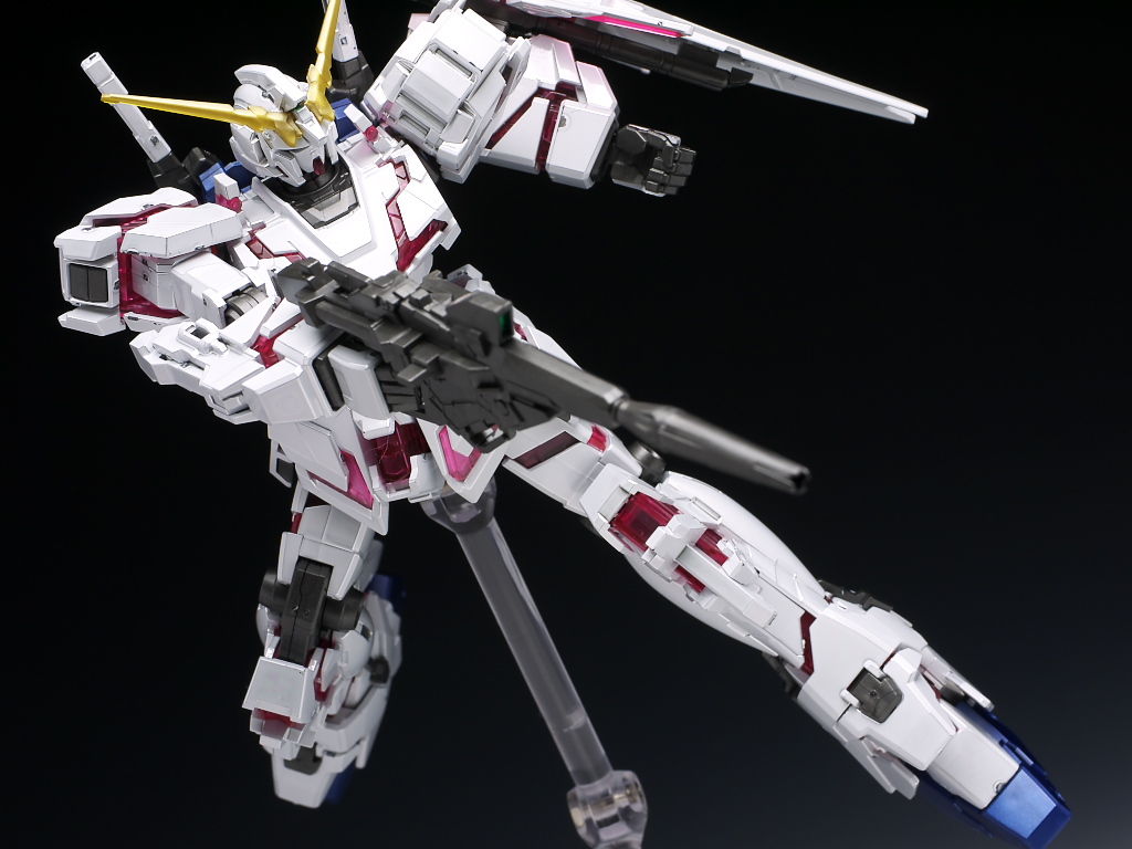 HG 1/144 ユニコーンガンダム　チタニウムフィニッシュ