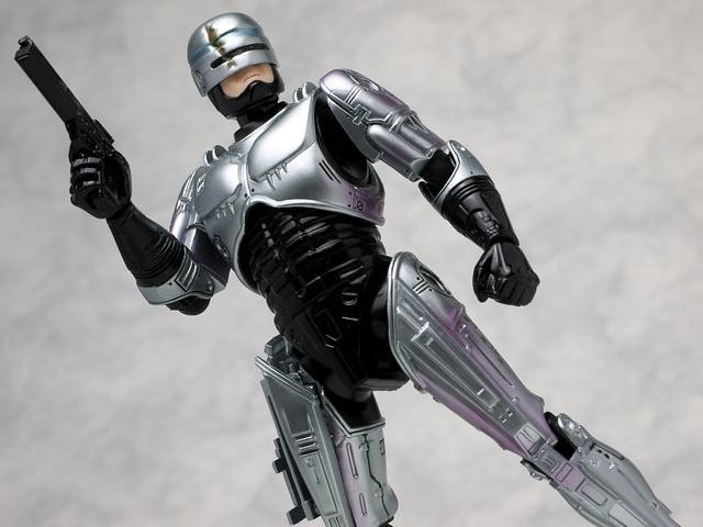 figma ロボコップ レビュー