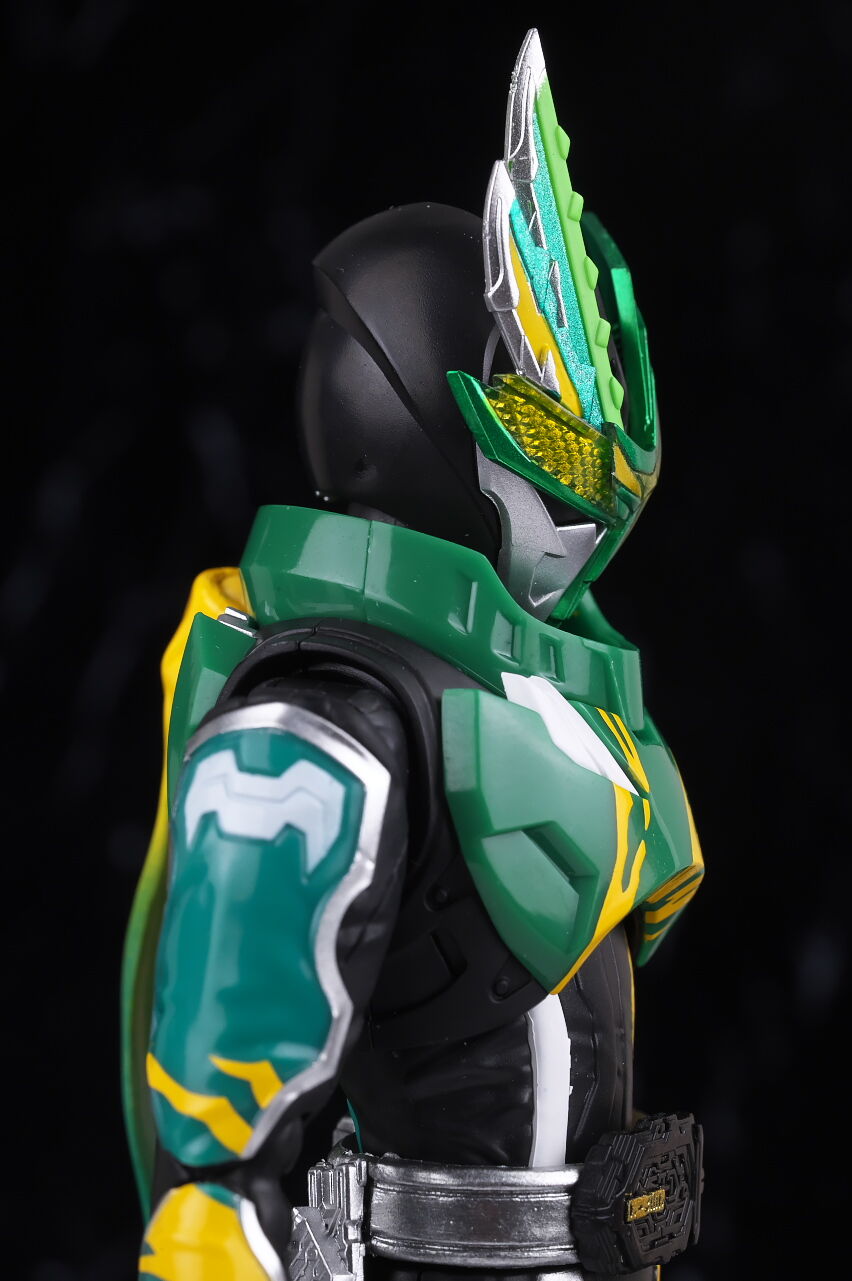 S.H.フィギュアーツ 仮面ライダー剣斬 猿飛忍者伝 レビュー : は