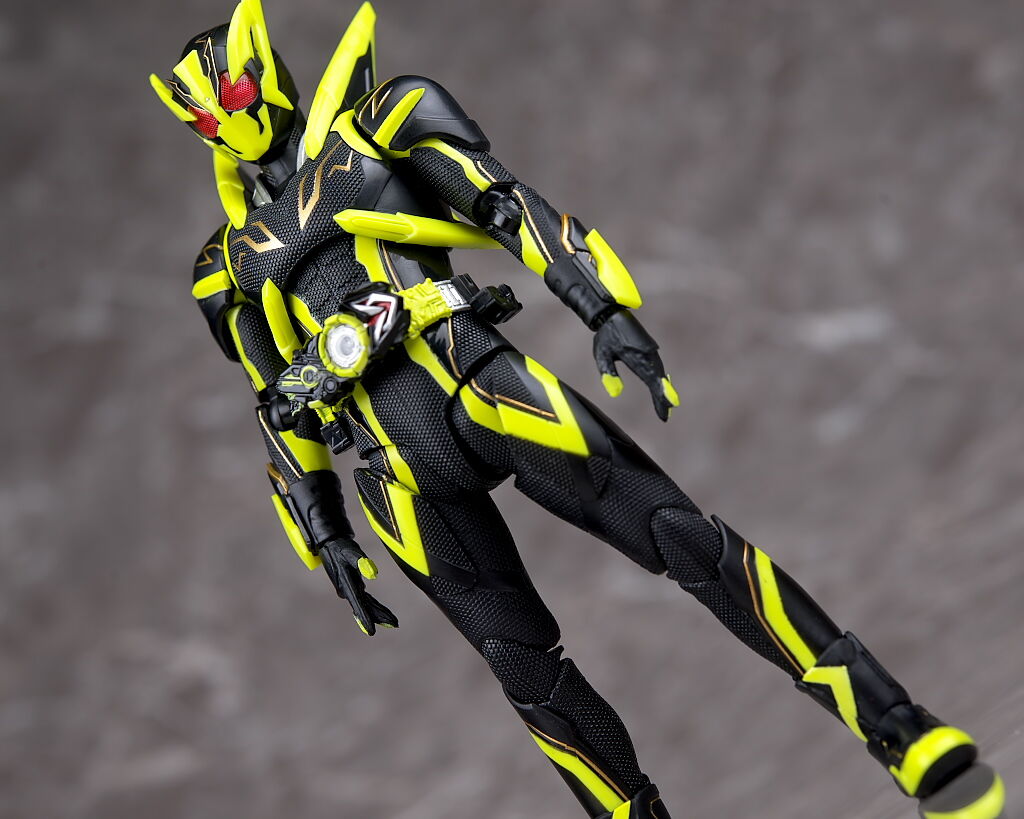 【開催限定】S.H.Figuarts仮面ライダーゼロワン シャイニングホッパー