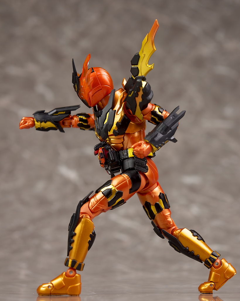 S.H.フィギュアーツ 仮面ライダークローズマグマ レビュー : は