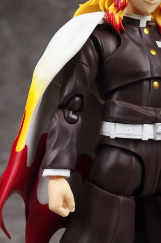 转日站评测 BANDAI 25年6月: S.H.Figuarts <鬼灭之刃> 炼狱杏寿郎