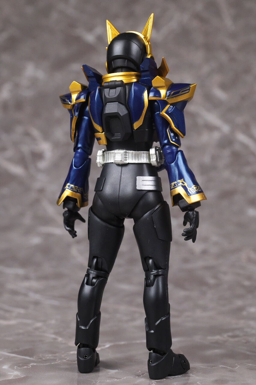 S.H.フィギュアーツ 仮面ライダーナーゴ ファンタジーフォーム
