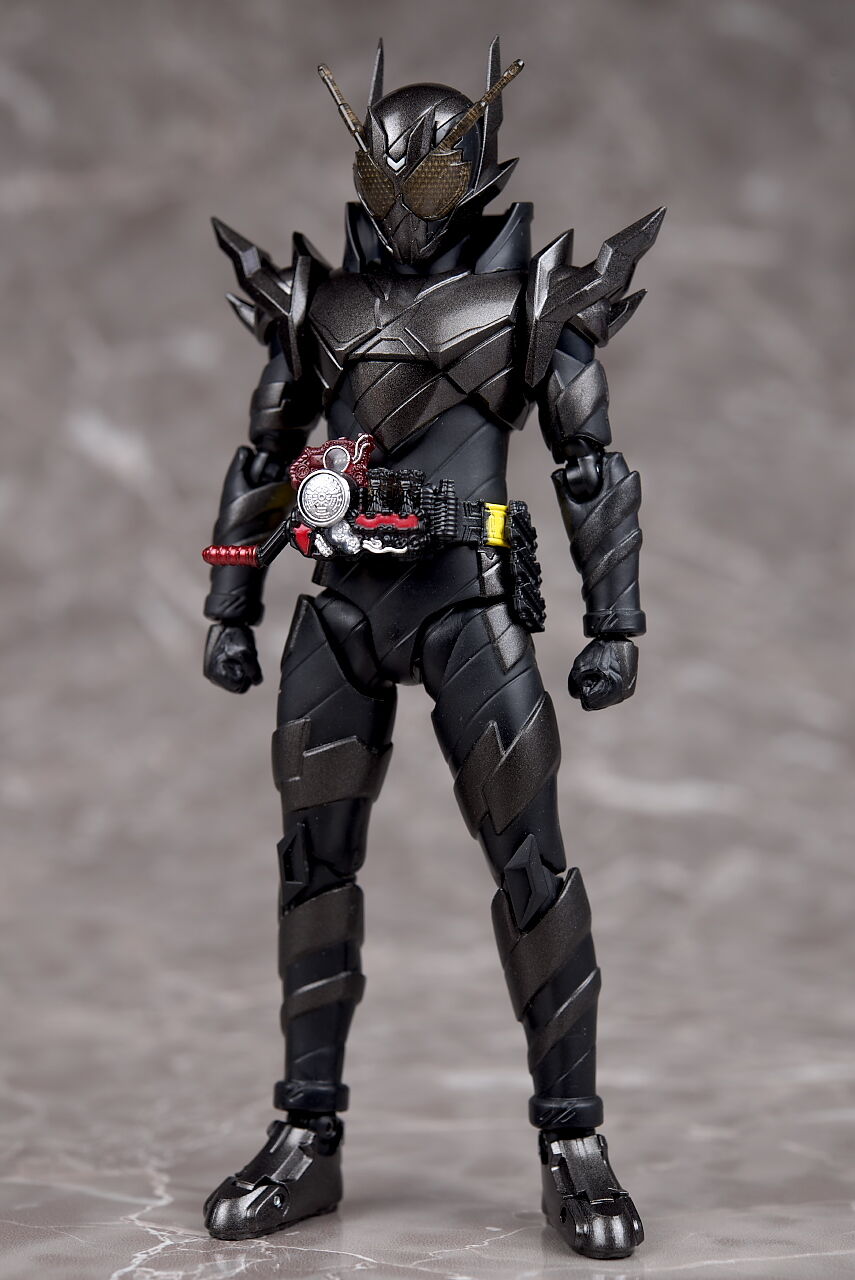 【開封品】 S.H.Figuarts 仮面ライダーメタルビルド