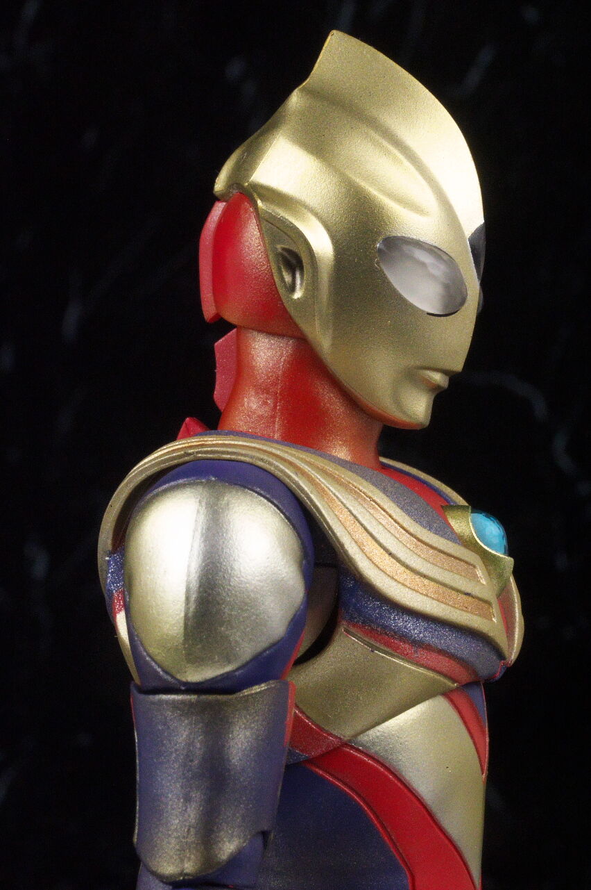 S.H.フィギュアーツ(真骨彫製法) グリッターティガ レビュー S.H.フィギュアーツ(真骨彫製法) グリッターティガ レビュー