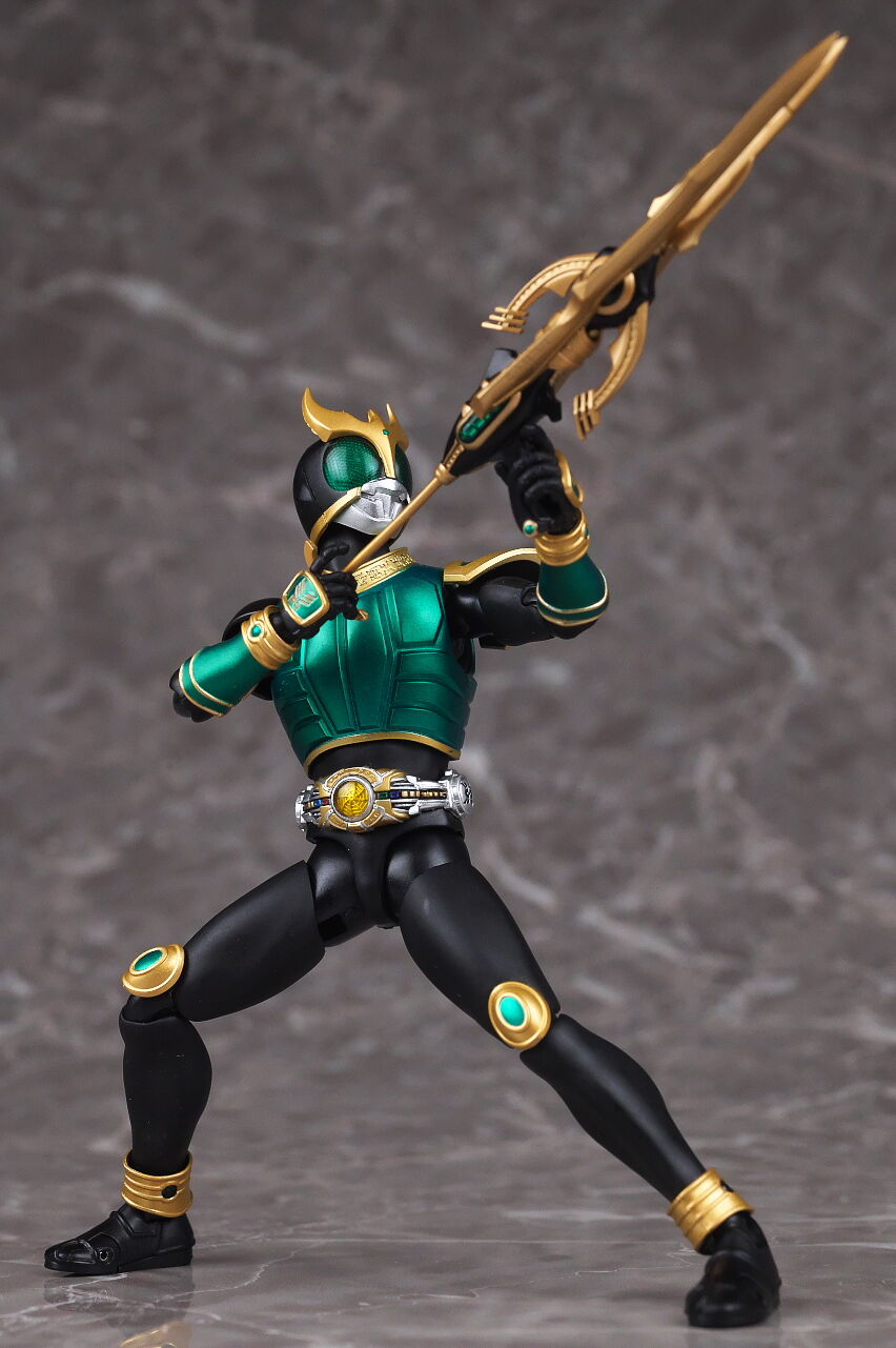 S.H.フィギュアーツ（真骨彫製法） 仮面ライダークウガ