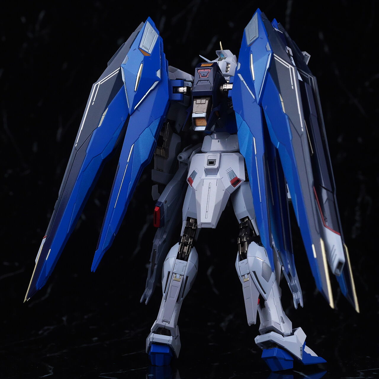 METAL BUILD フリーダムガンダム CONCEPT 2 SNOW SPARKLE Ver