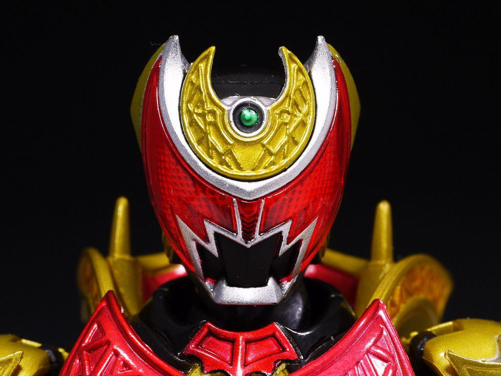 S H フィギュアーツ 仮面ライダーキバ エンペラーフォーム レビュー はっちゃか S H フィギュアーツ 仮面ライダーキバ エンペラーフォーム レビュー はっちゃか