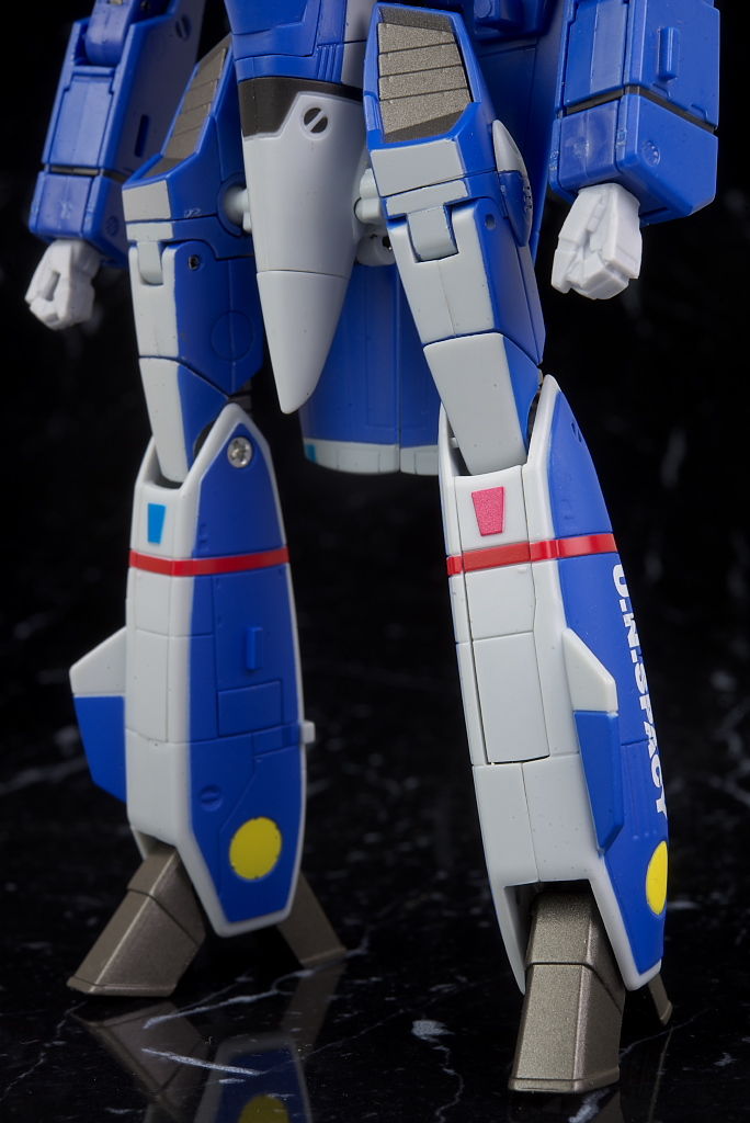 Hi-L R VF-1J スーパーバルキリー マクシミリアン・ジーナス機 Amazon.co.jp: TAMASHII NATIONS HI-METAL R 超時空要塞マクロス